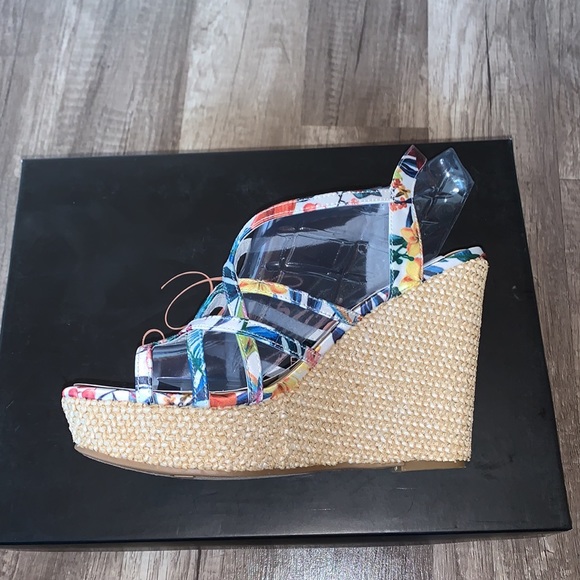 Fergie Core Women's Villa Wedge Sandal White Multi - Picture 4 of 8